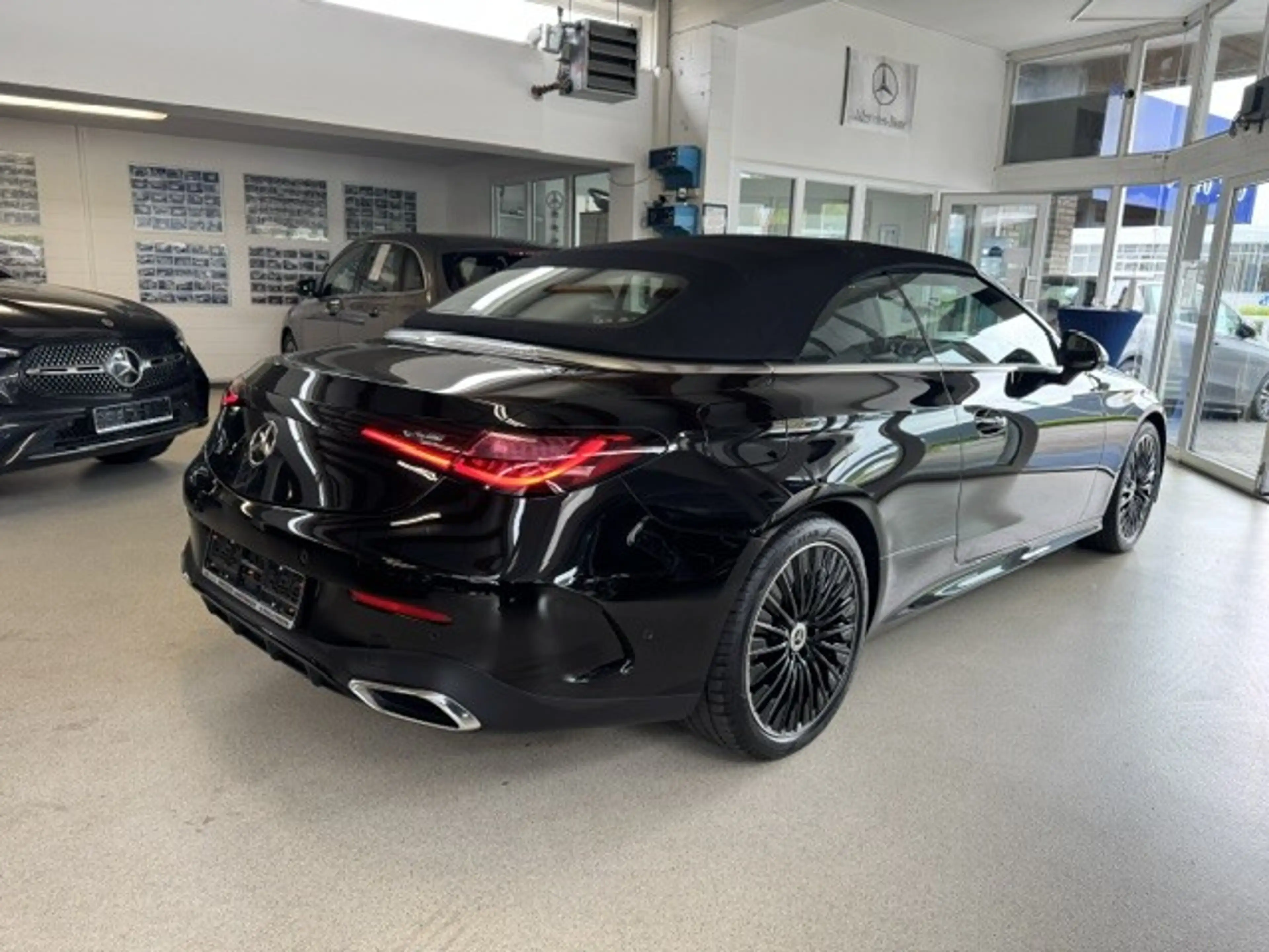 Mercedes-Benz CLE 220 d Cabrio+AMG+Night+Memory+DISTRONIC+360 Grad-Kamer — photo 10