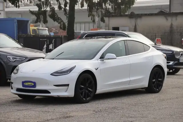 Tesla Model 3 Standard RWD Plus