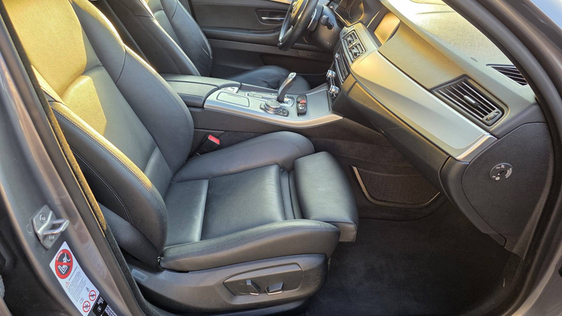 BMW 520 BMW 5 Series 520 M-Pack Diesel 190 PK — photo 14