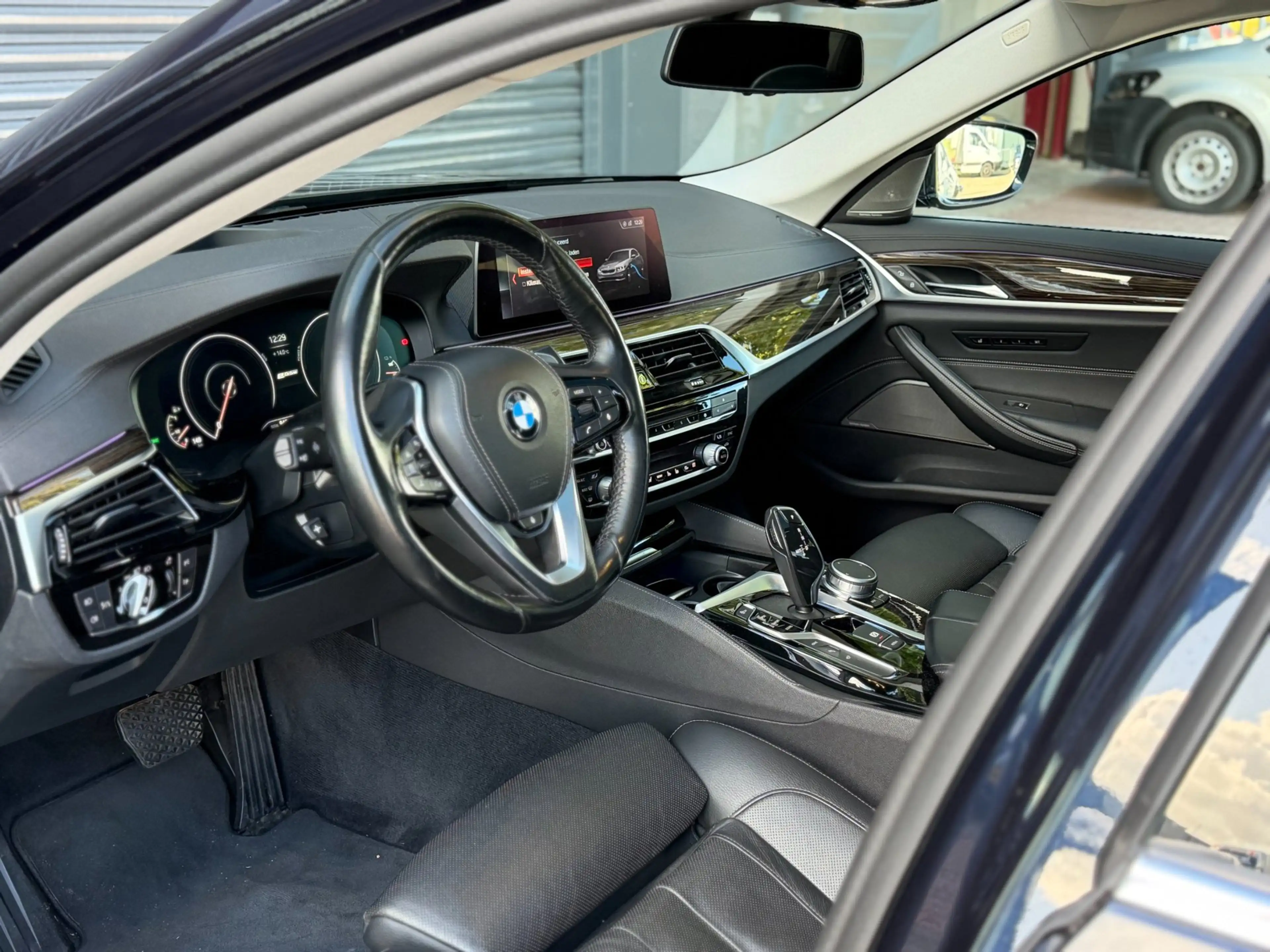 BMW 530 5-serie 530e iPerformance High Executive HuD | Sto — photo 18