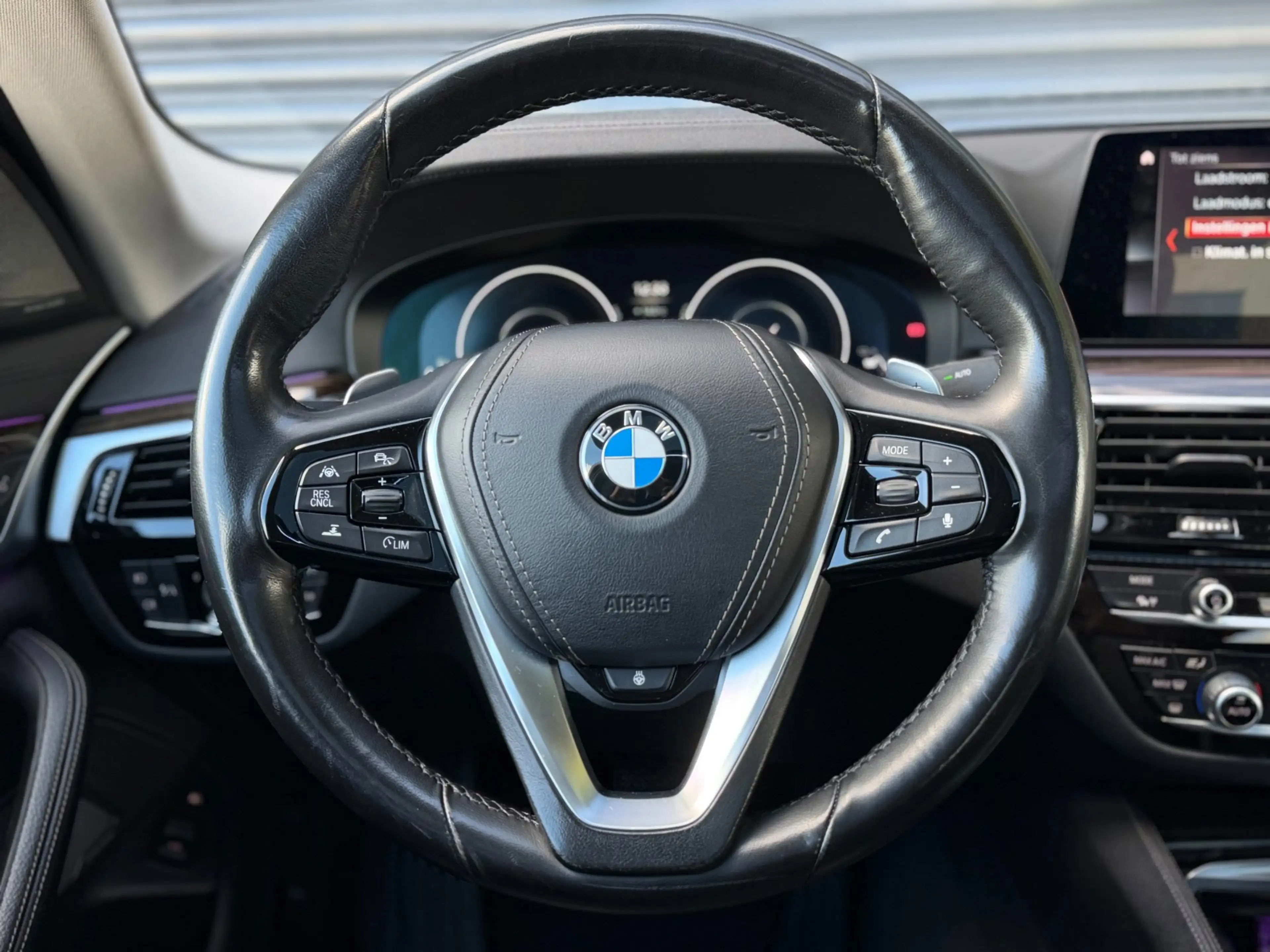 BMW 530 5-serie 530e iPerformance High Executive HuD | Sto — photo 11