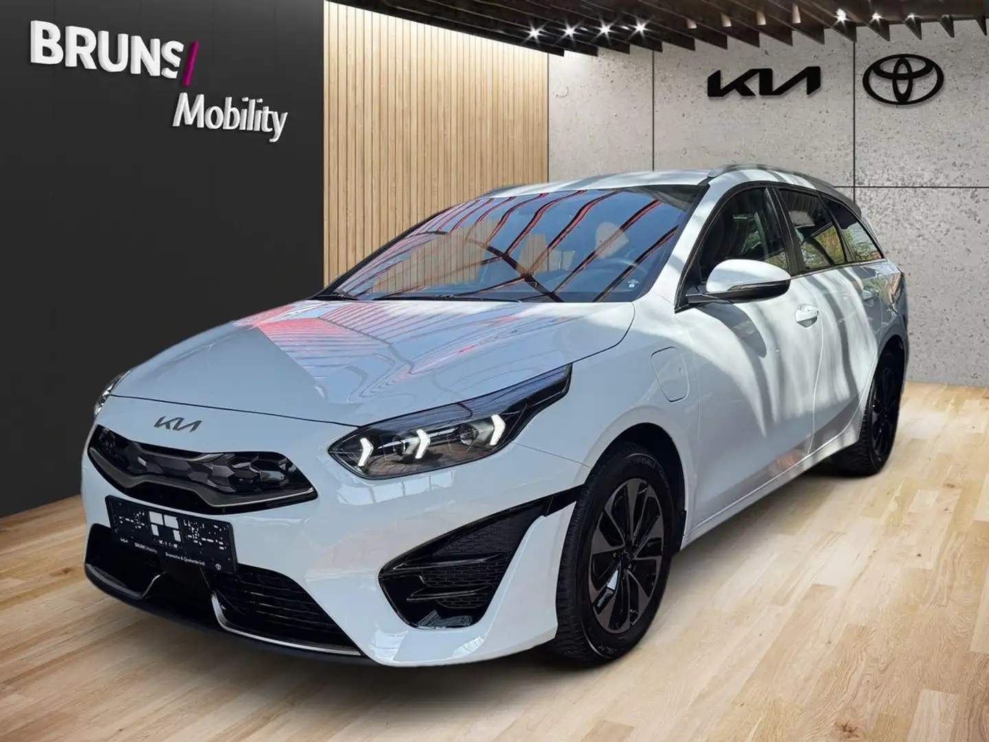 Kia Ceed SW / cee'd SW 1.6 Plug-in Hybrid Vision Komf. Blanco - 2
