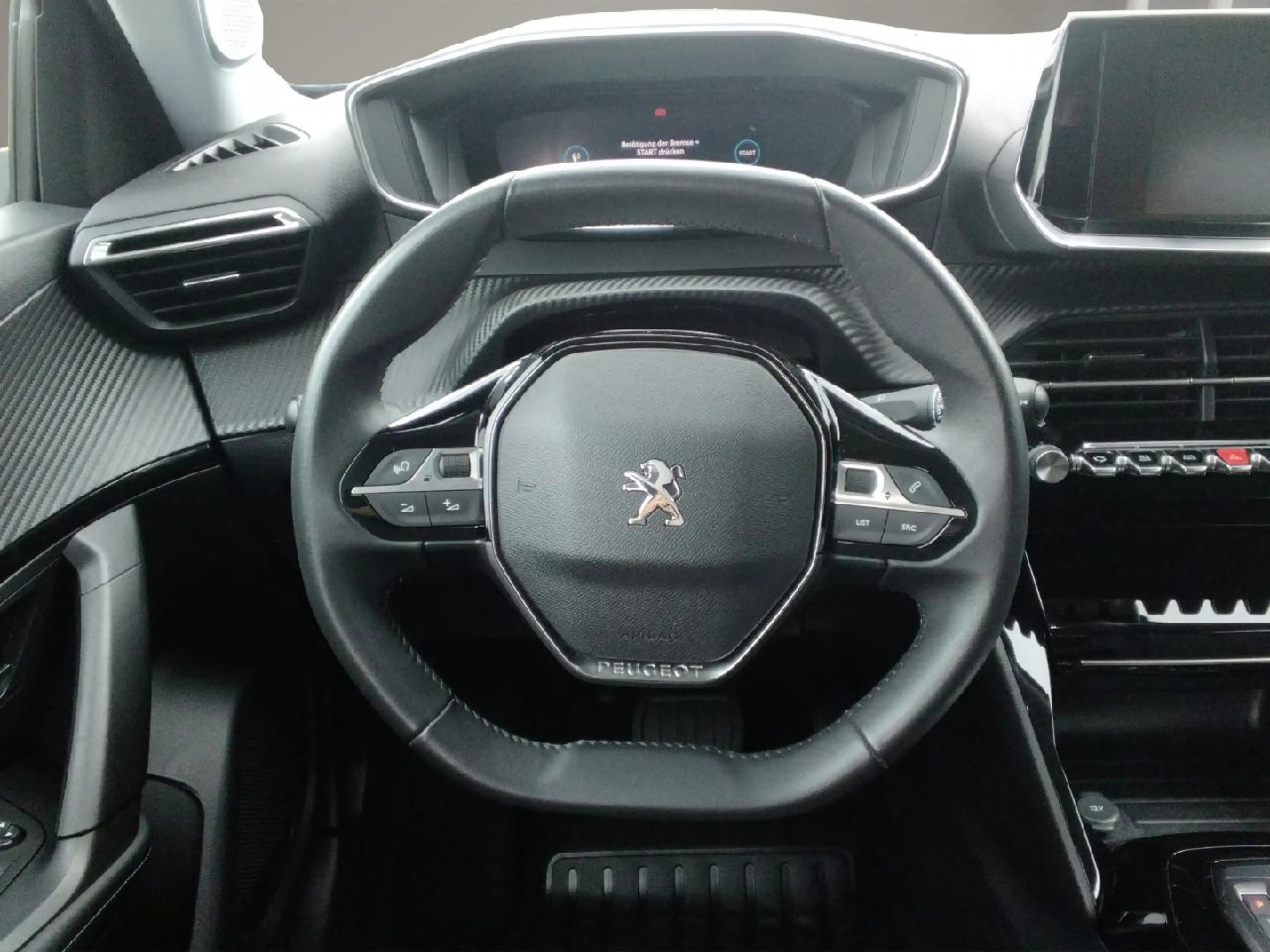 Peugeot e-2008 e- Allure Pack — photo 10