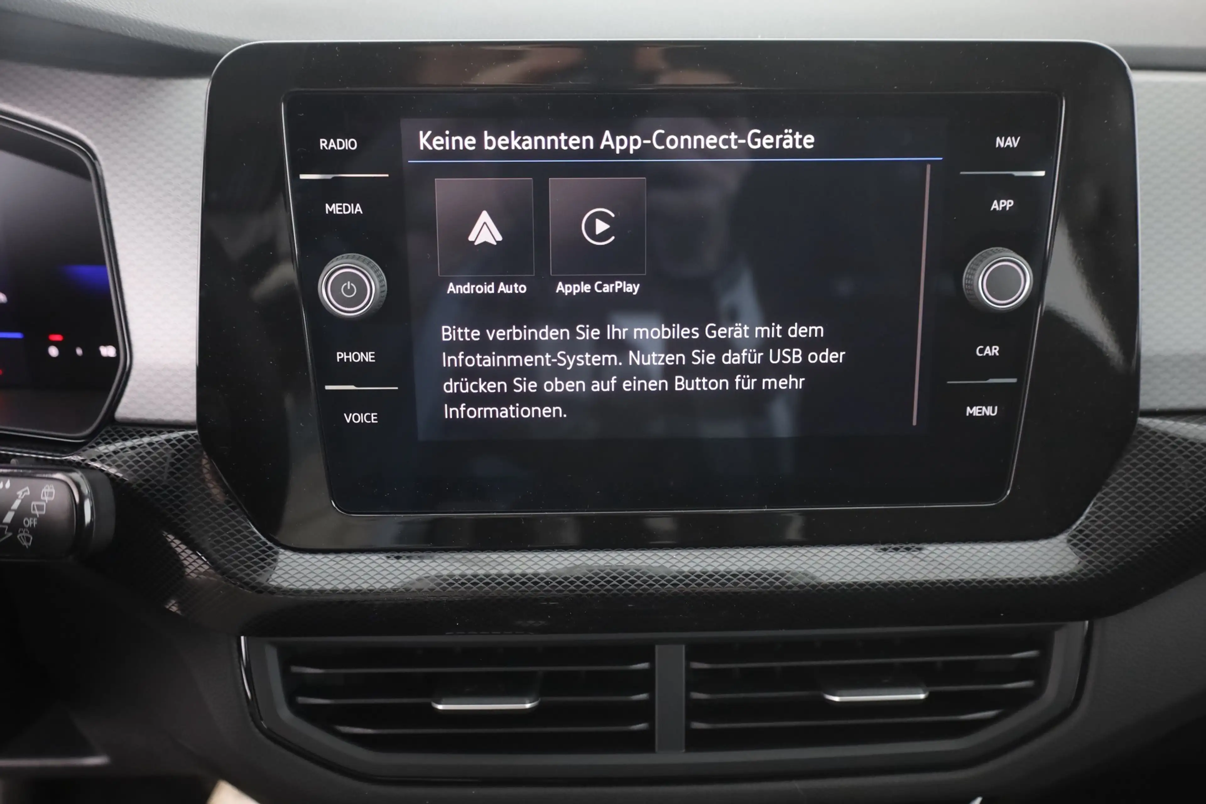 Volkswagen T-Cross 1.5 TSI DSG Matrix ACC Kamera — photo 12