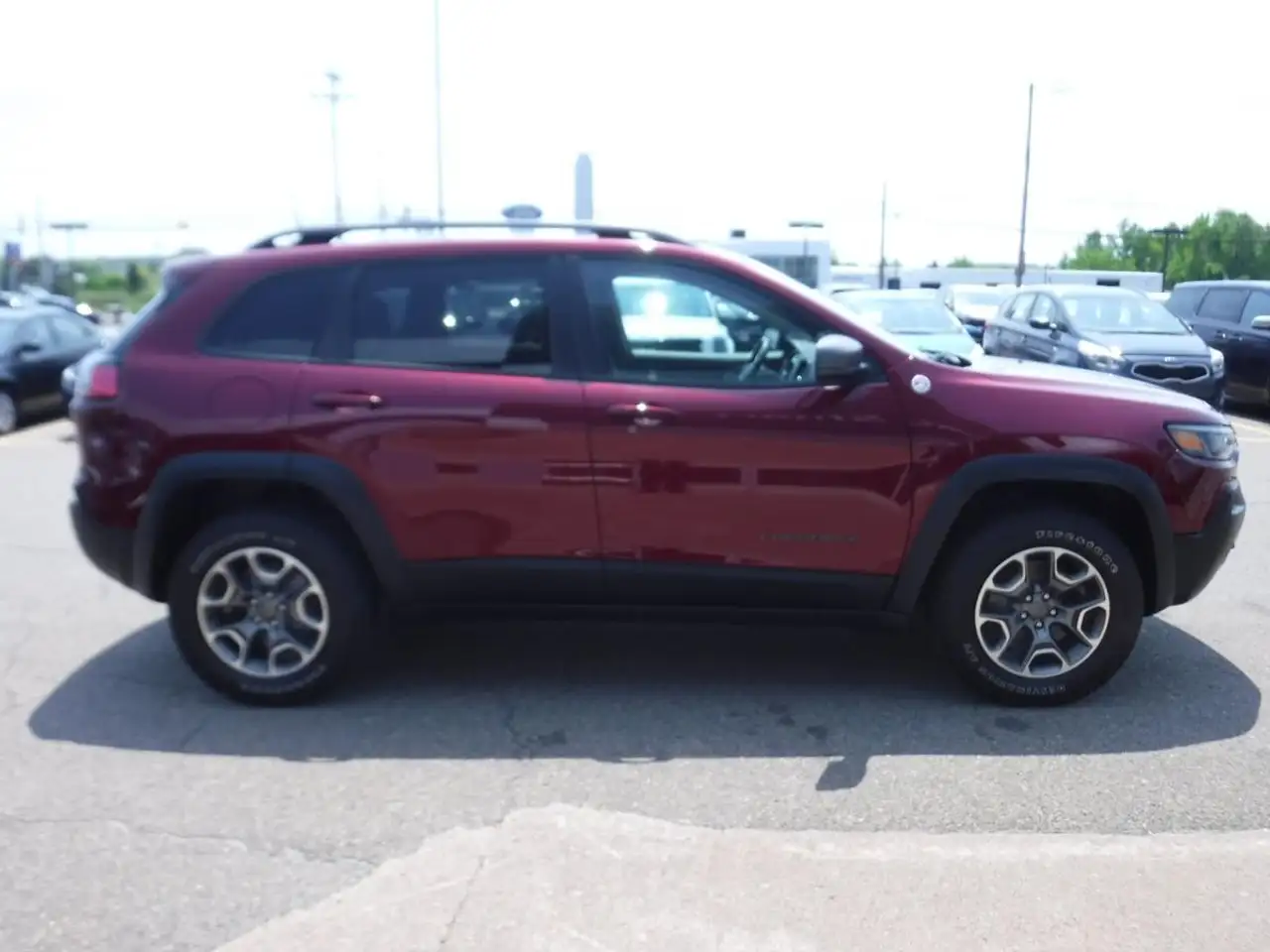 Jeep Cherokee снимка Jeep Cherokee
