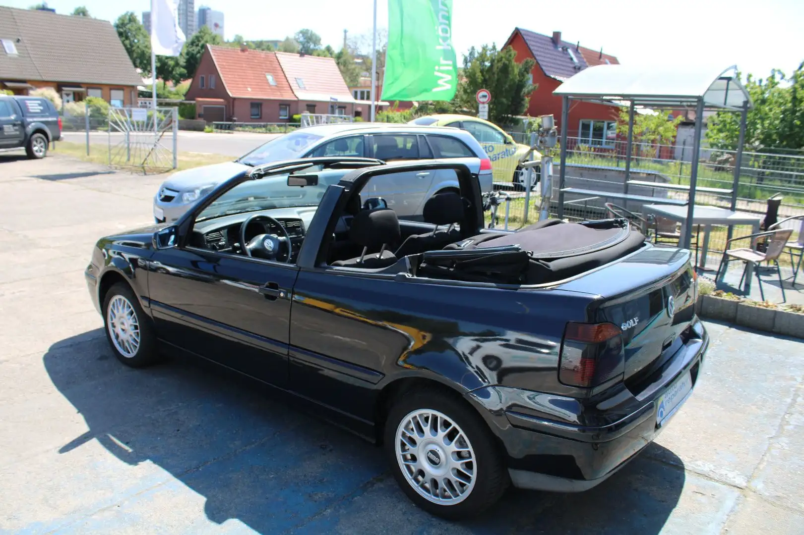Volkswagen Golf IV Cabrio sehr selten! TOP!! E-Verdeck neu! Schwarz - 2