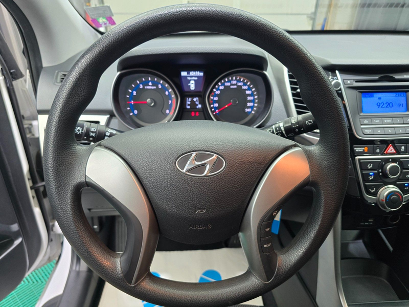 Hyundai i30 Classic 1 HAND KLIMA — photo 15