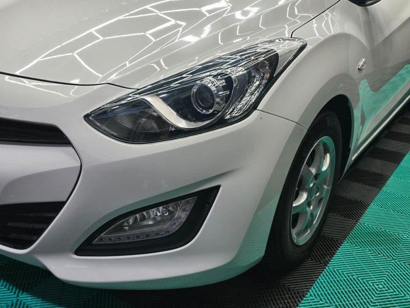 Hyundai i30 Classic 1 HAND KLIMA — photo 11