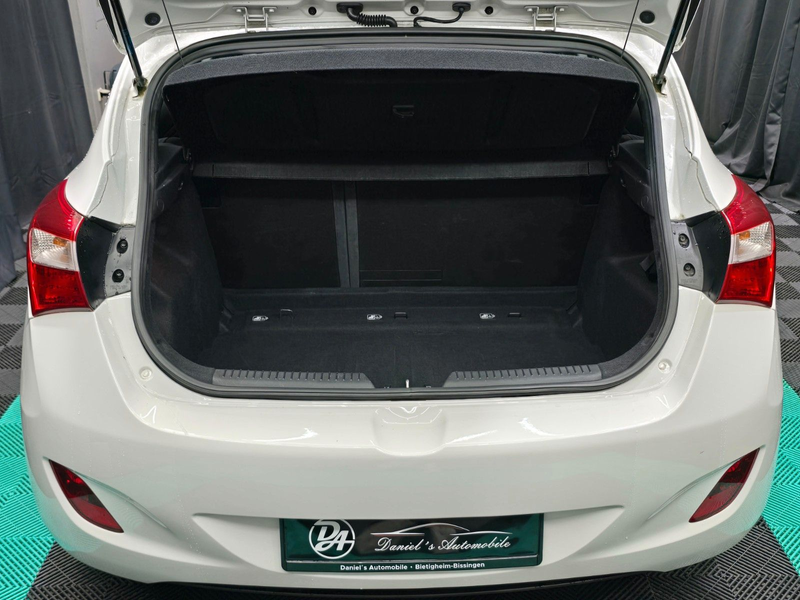 Hyundai i30 Classic 1 HAND KLIMA — photo 7