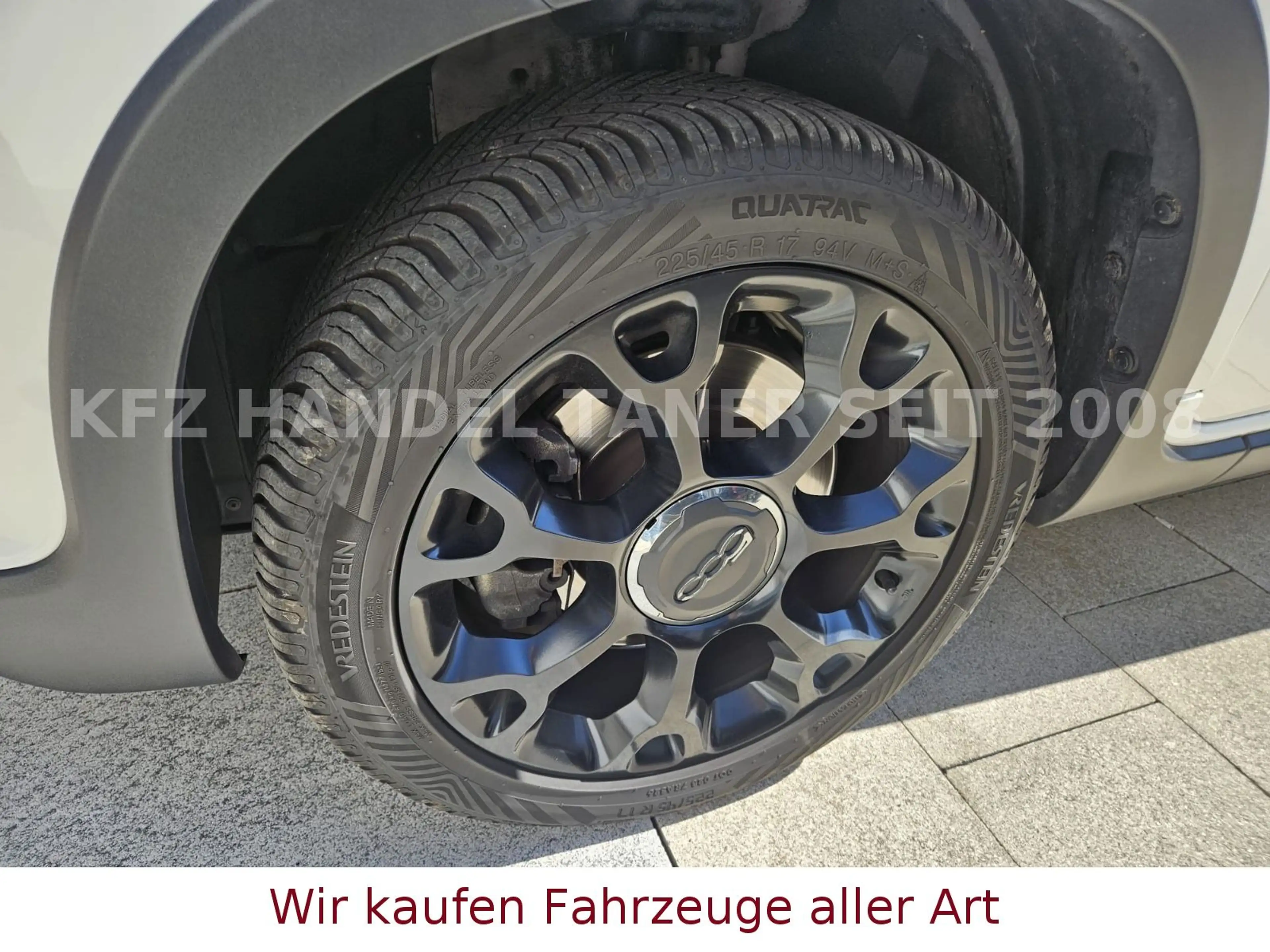 Fiat 500L City Cross — photo 10
