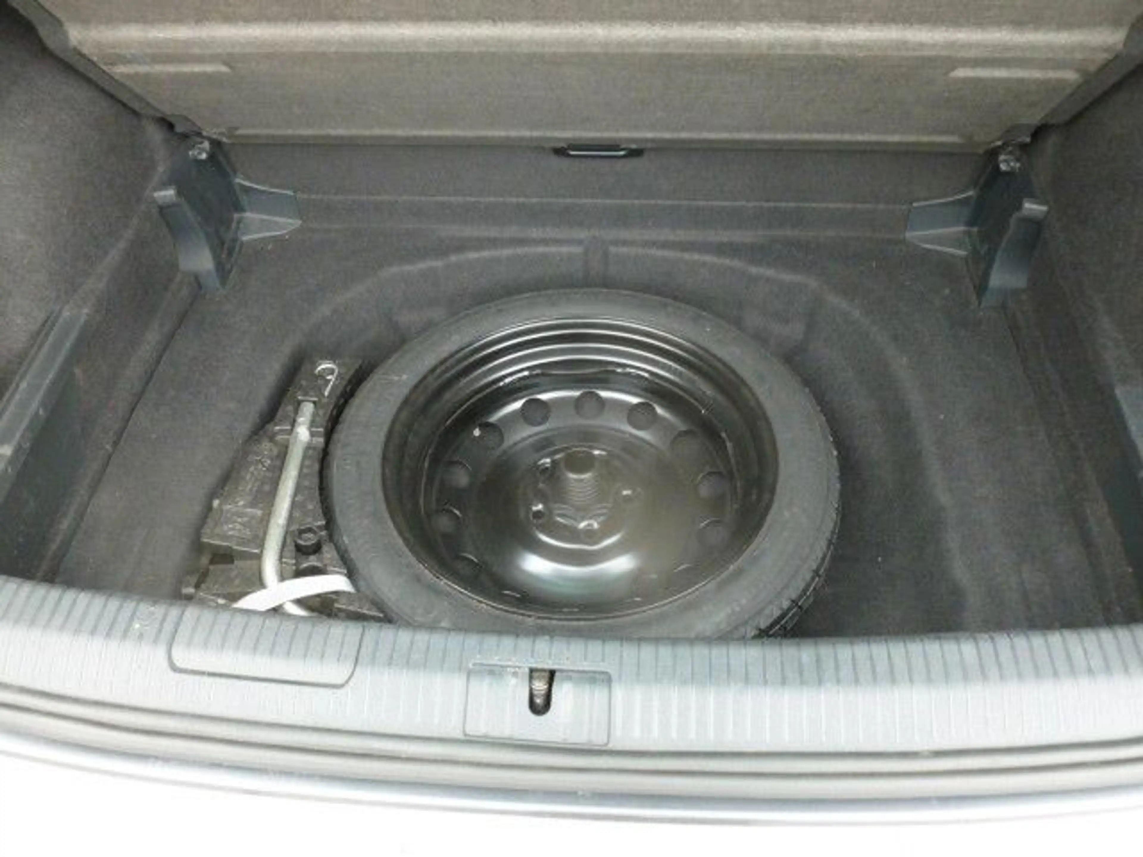 Volkswagen Golf Sportsvan 1.4 TSI Navi Kamera AHK Highline — photo 11