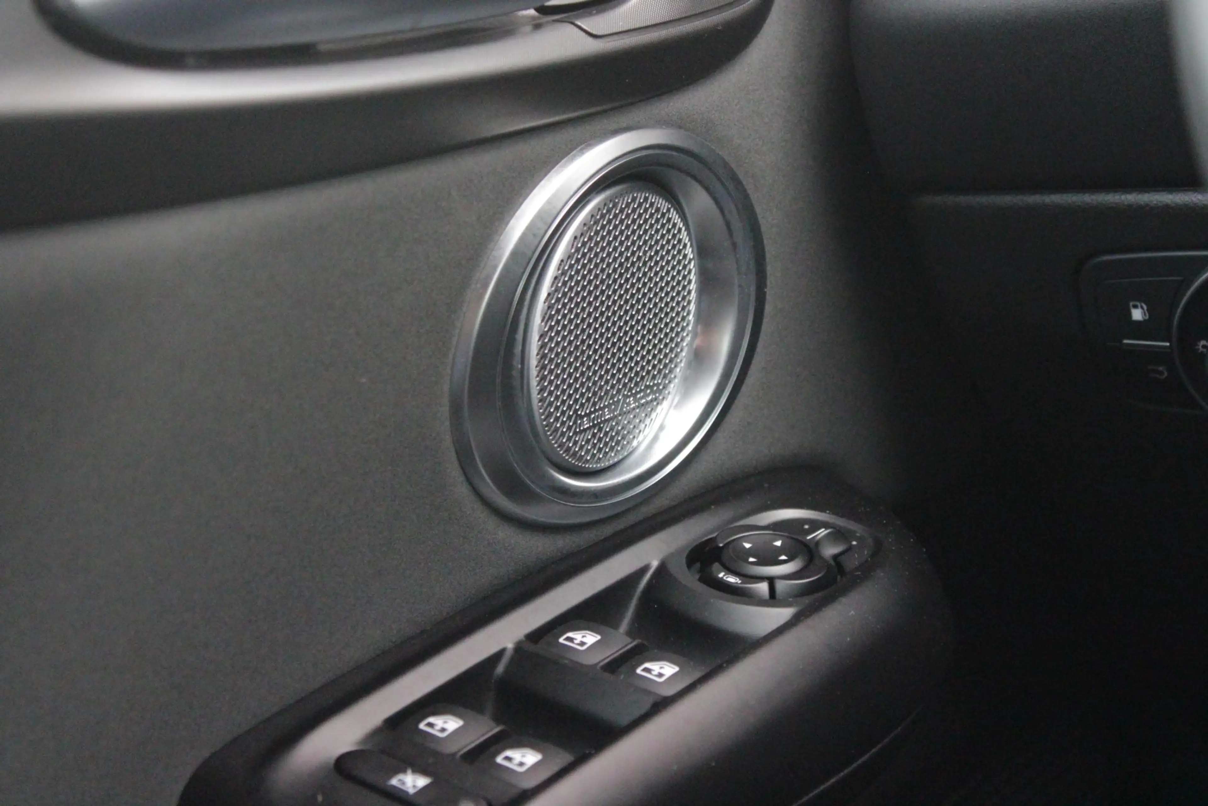 Alfa Romeo Tonale 1.3T PHEV 280PK EDIZIONE BUSINESS | AFNEEMBARE TRE — photo 15