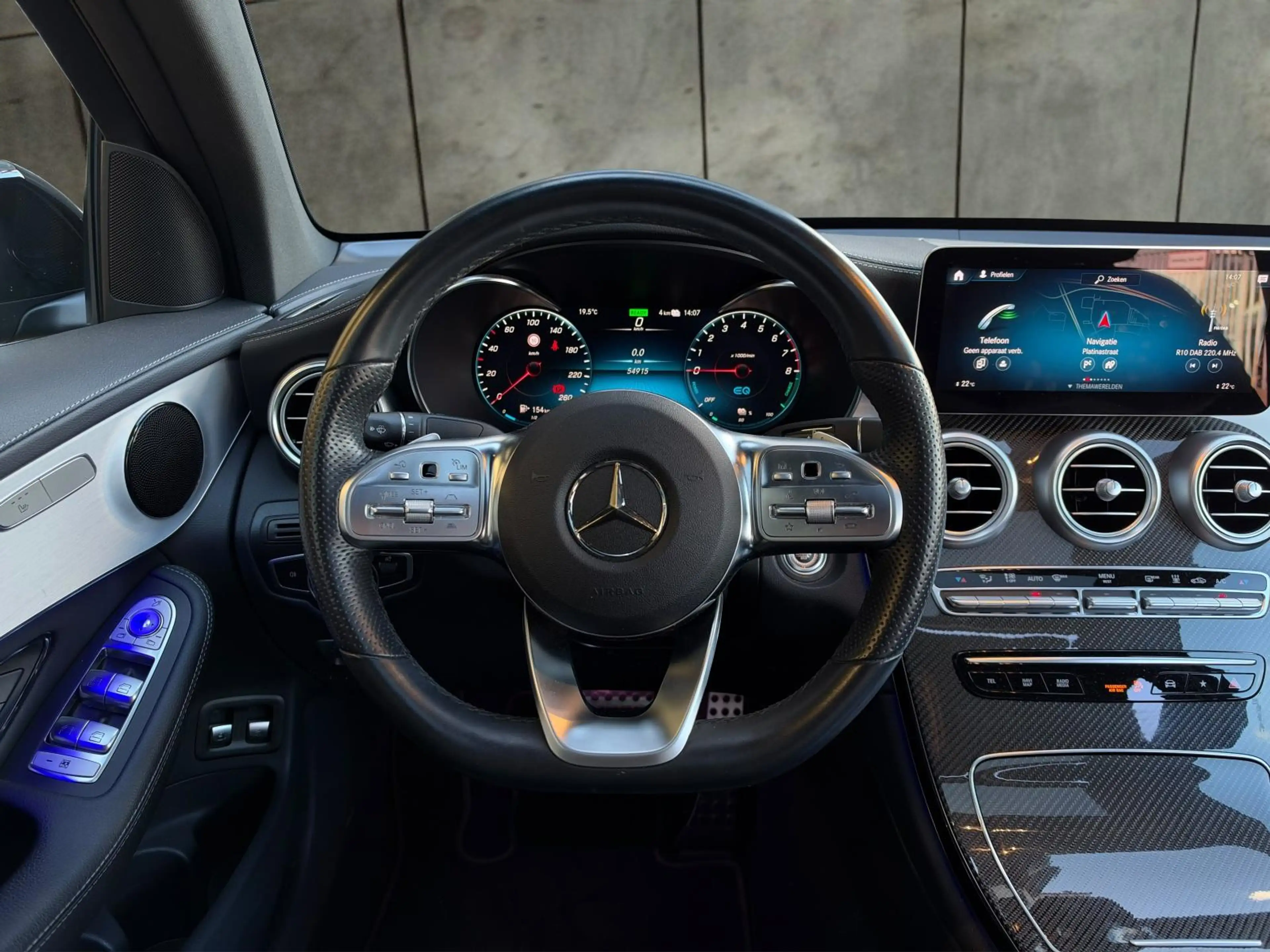 Mercedes-Benz GLC 300 300e Coupé 4-Matic AMG Line | Rij-Assistentiepakke — photo 9