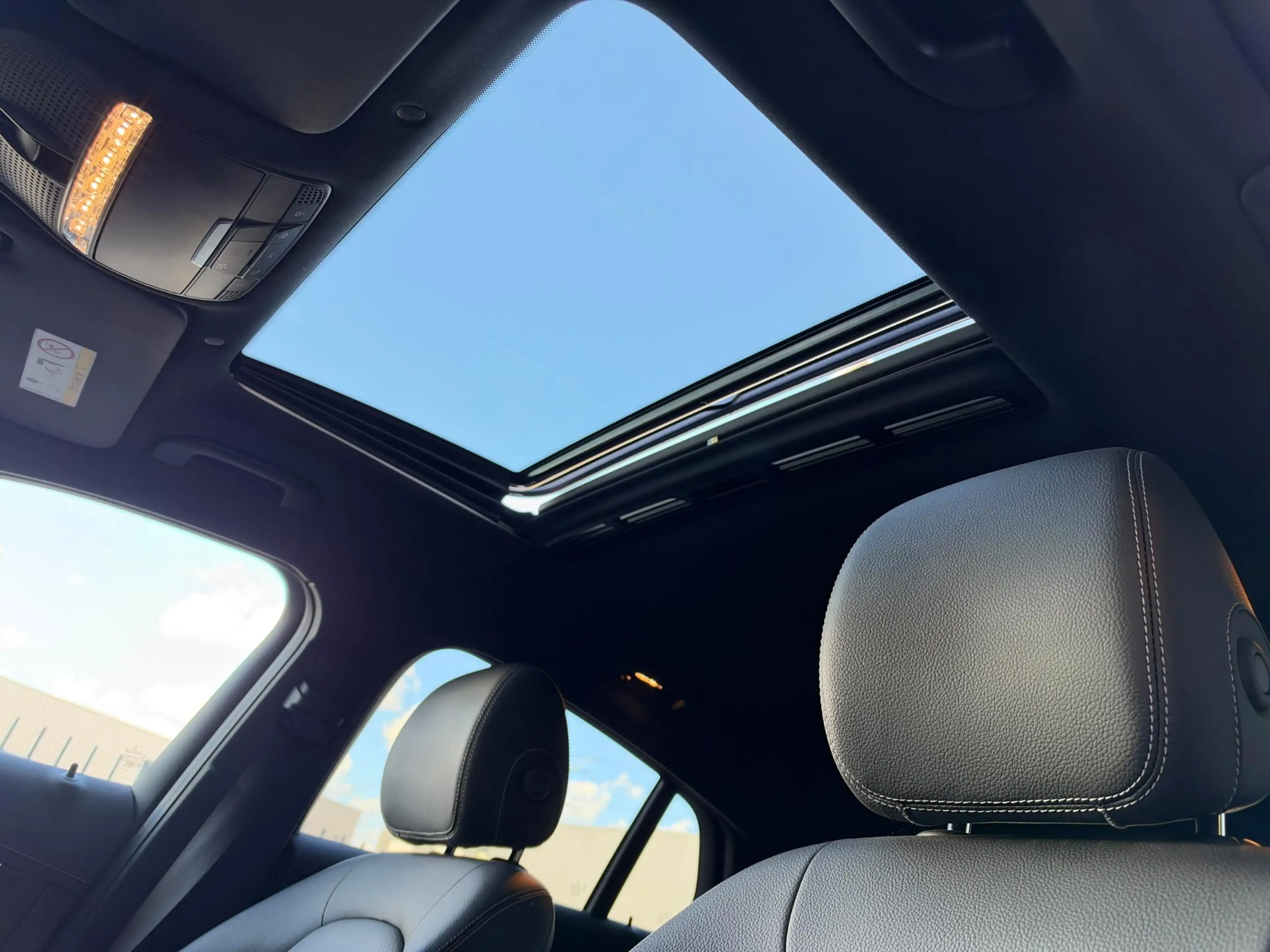 Mercedes-Benz GLC 300 300e Coupé 4-Matic AMG Line | Rij-Assistentiepakke — photo 15