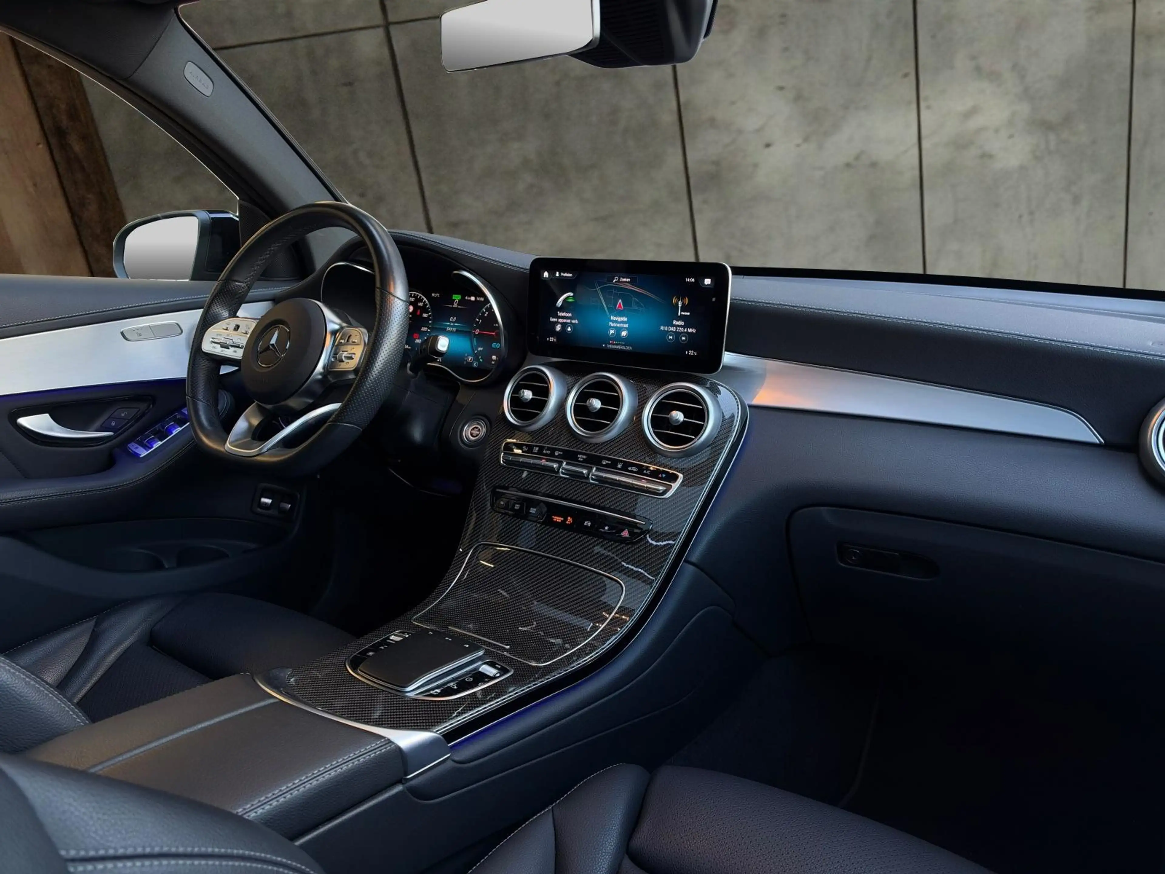 Mercedes-Benz GLC 300 300e Coupé 4-Matic AMG Line | Rij-Assistentiepakke — photo 7