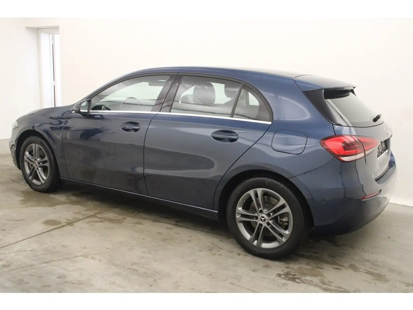 Mercedes-Benz A 250 250e Business Solution Luxury 8G-DCT GPS Camera Di Bleu - 2