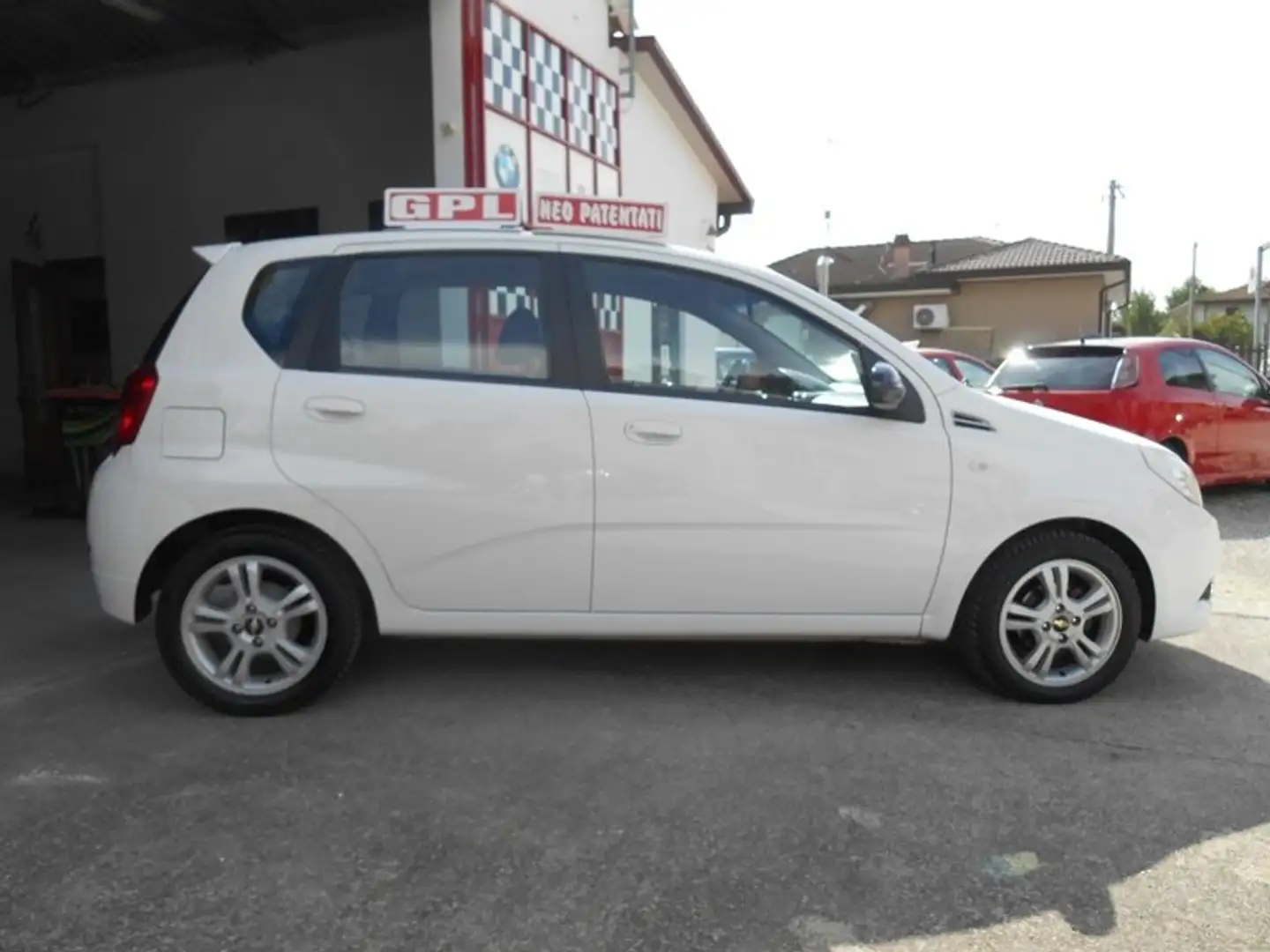 Chevrolet Aveo Aveo 5p 1.2 LS ecologic Gpl NO BLOCCHI TRAFFICO Bianco - 2