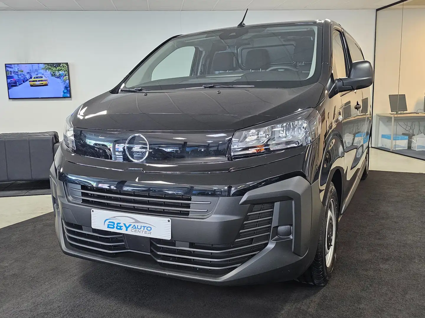 Opel Vivaro 2.0 TD L2H1 S/S CU+(EU6.4) - 3 zitplaatsen Zwart - 2