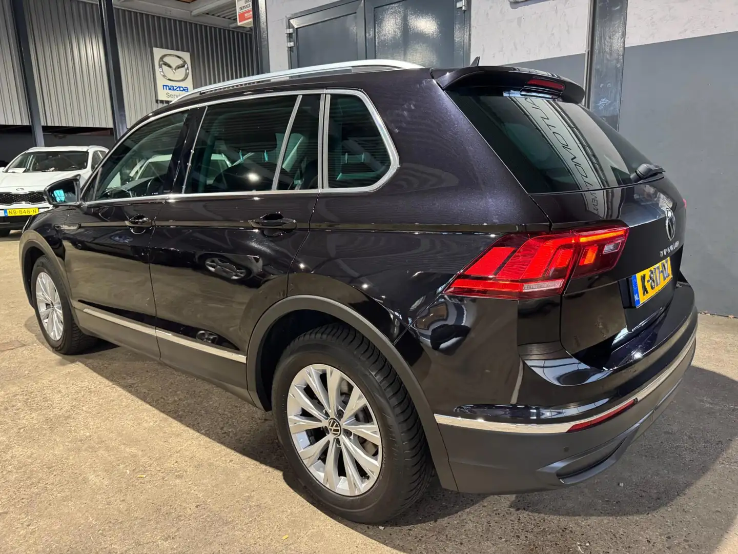 Volkswagen Tiguan 1.5 TSI Life Business Digidash Nieuwe Model NAP Siyah - 2