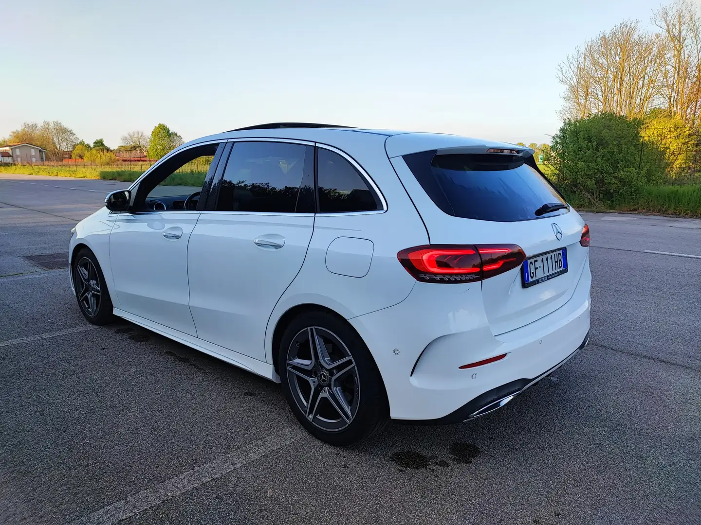 Mercedes-Benz B 200 AMG Premium Tetto Apribile Tagliandi Mercedes Blanc - 2