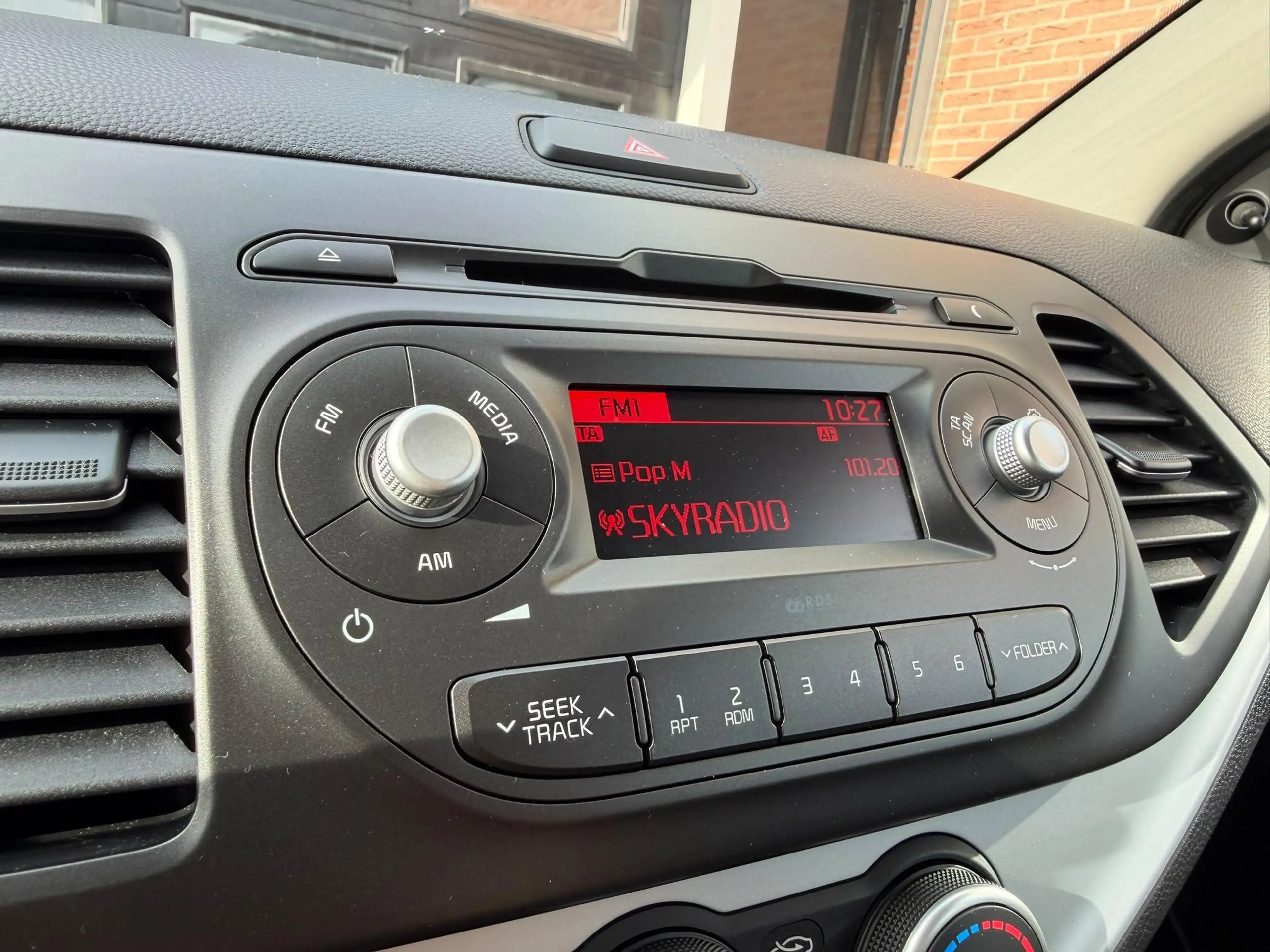 Kia Picanto 1.0 CVVT Summer Edition | SLECHTS 59.094 | AIRCO | — photo 29