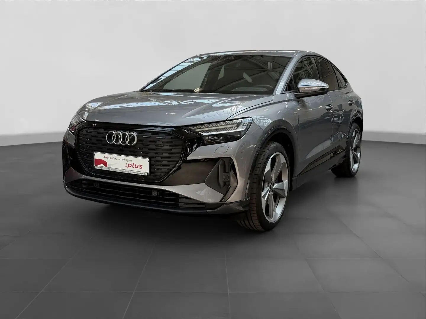 Audi Q4 e-tron 50 Q 2x S LINE MATRIX KAMERA Grau - 2