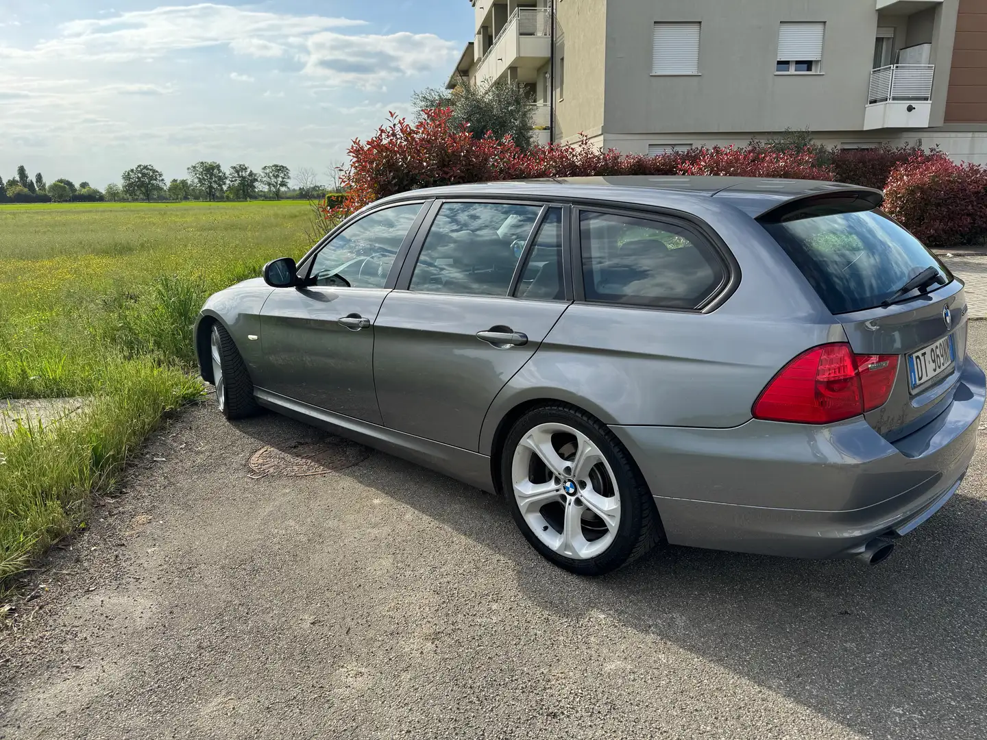 BMW 320 Serie 3 E91 Touring320i Touring Futura FL Gris - 1