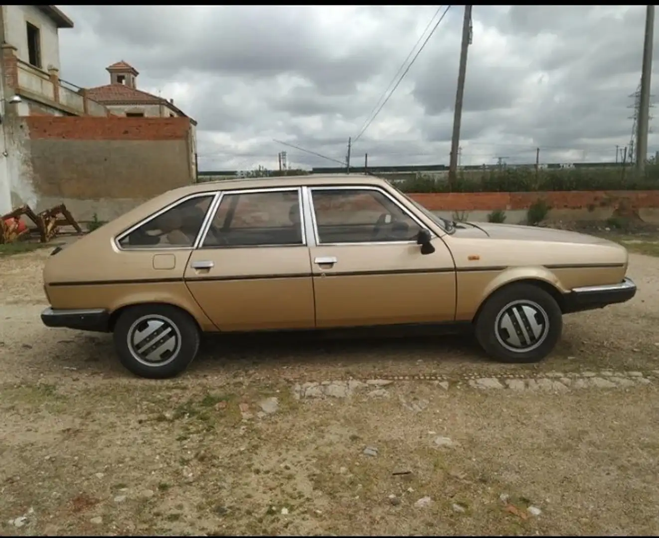 Renault R 30 Turbod Bronz - 1