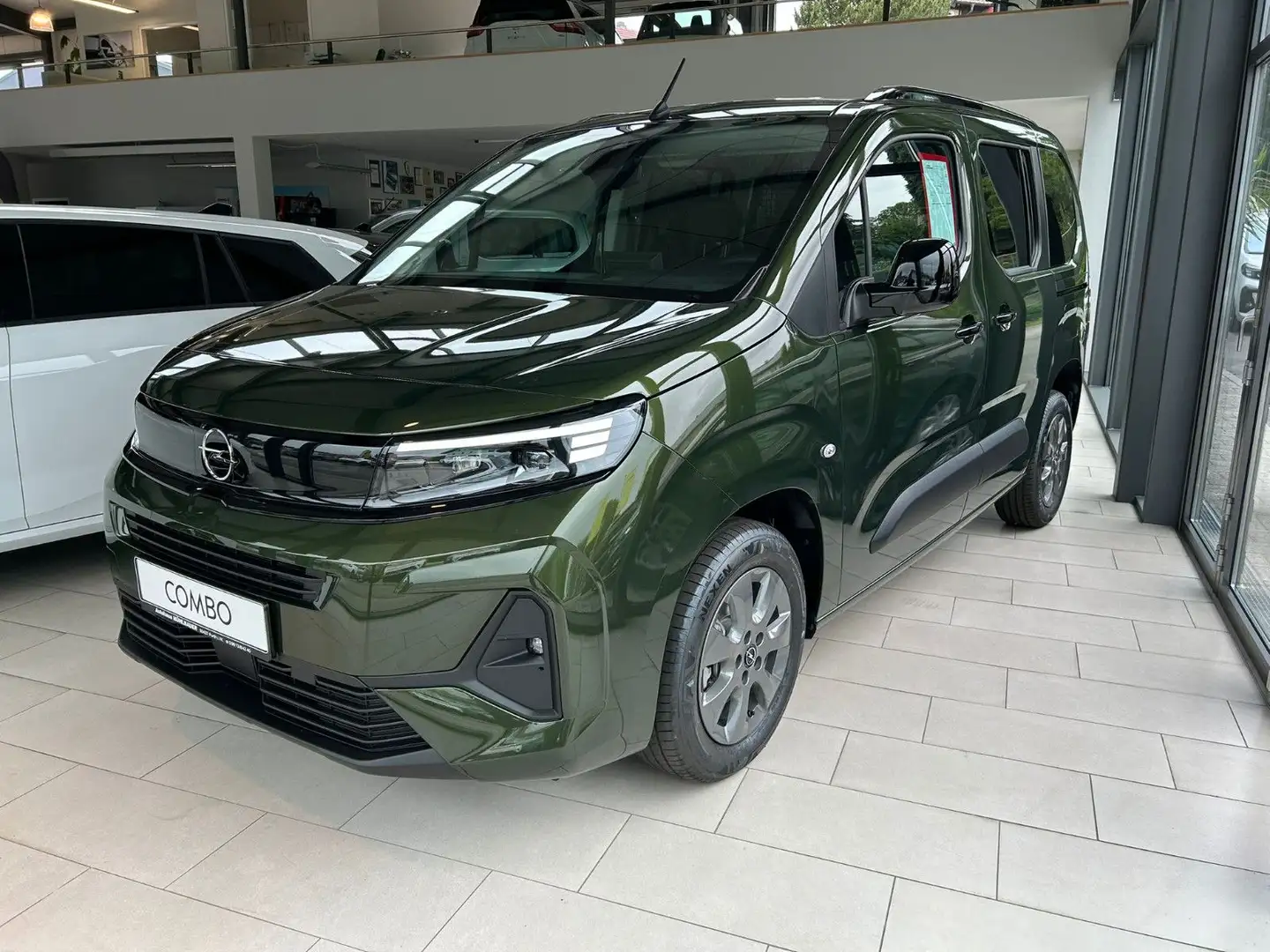Opel Combo Life E 1.5 Edition **Navi*PDC** Zielony - 2