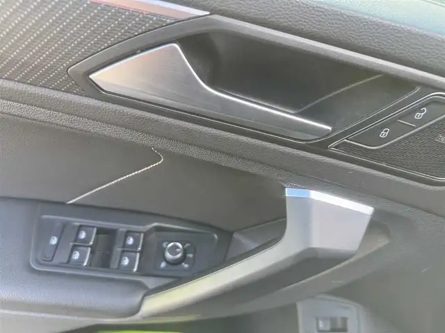 Volkswagen Tiguan view 15