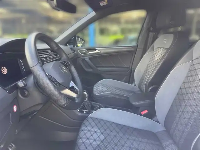 Volkswagen Tiguan view 8