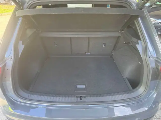 Volkswagen Tiguan view 20