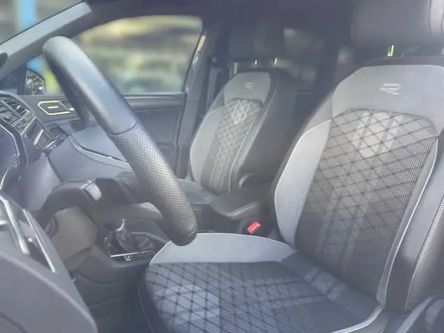 Volkswagen Tiguan view 16
