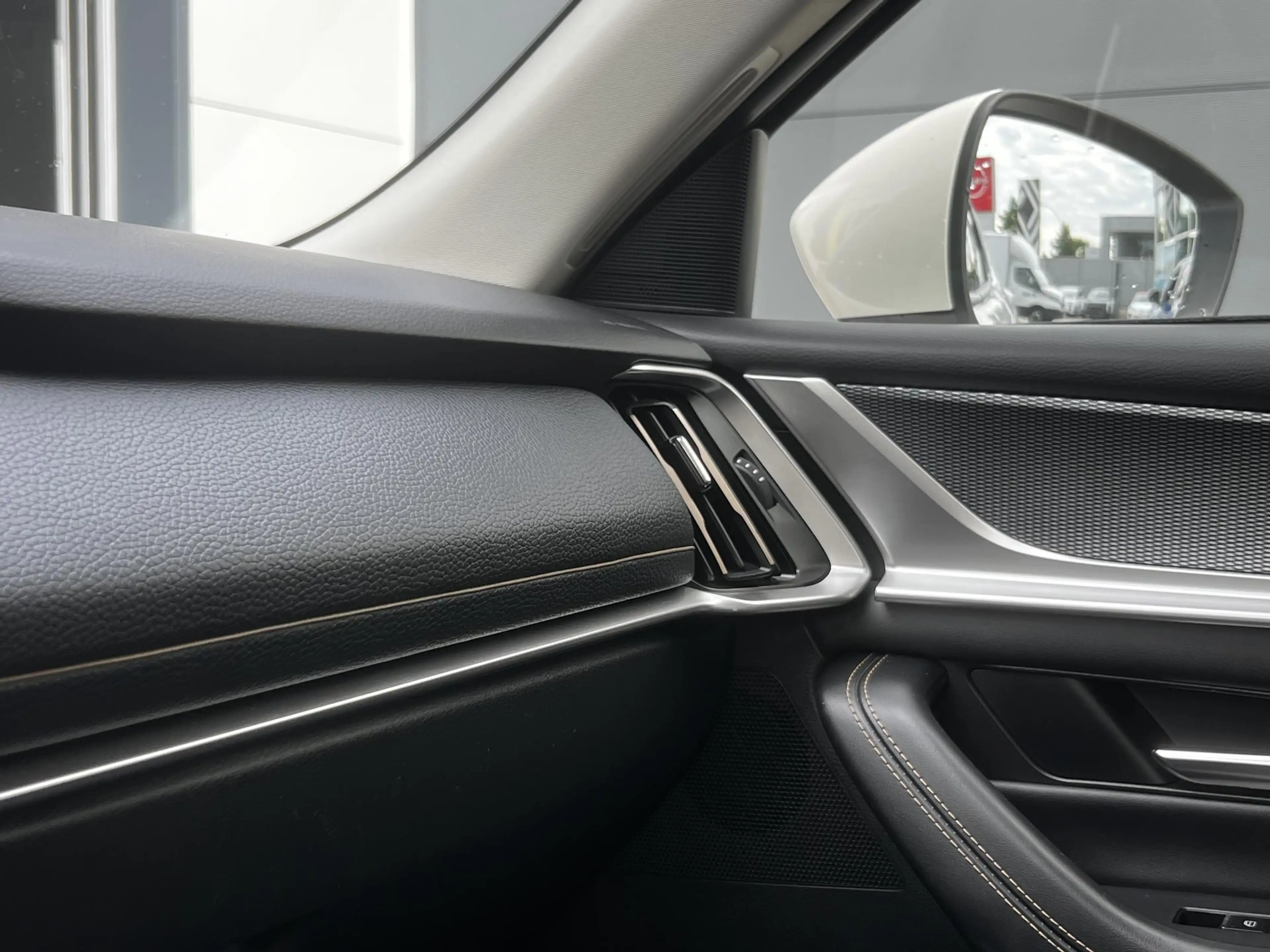 Mazda CX-60 2.5 e-SkyActiv PHEV Exclusive-Line | Apple CarPlay — photo 33