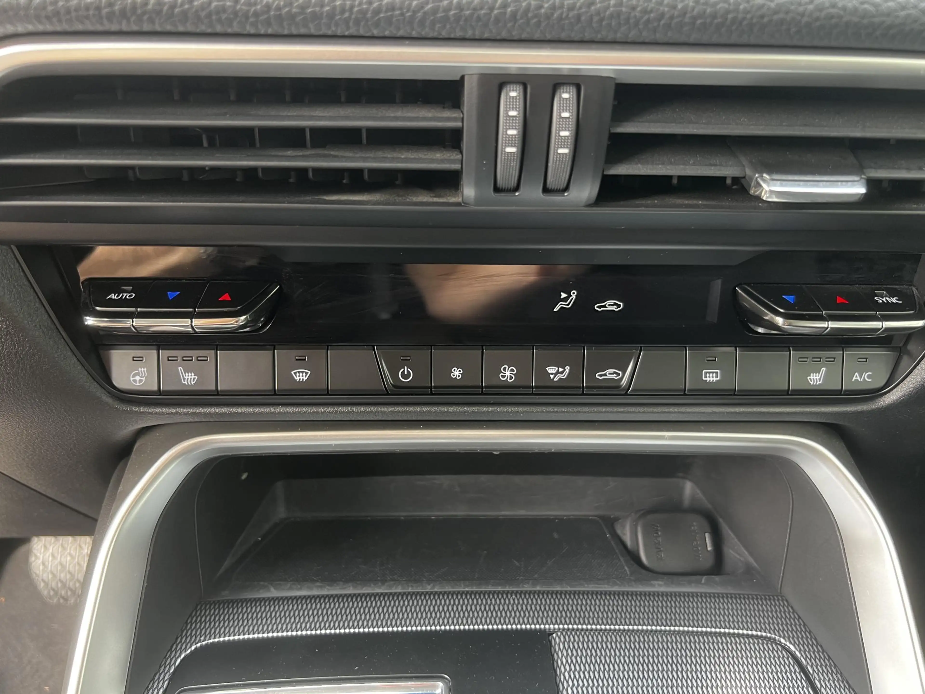 Mazda CX-60 2.5 e-SkyActiv PHEV Exclusive-Line | Apple CarPlay — photo 14