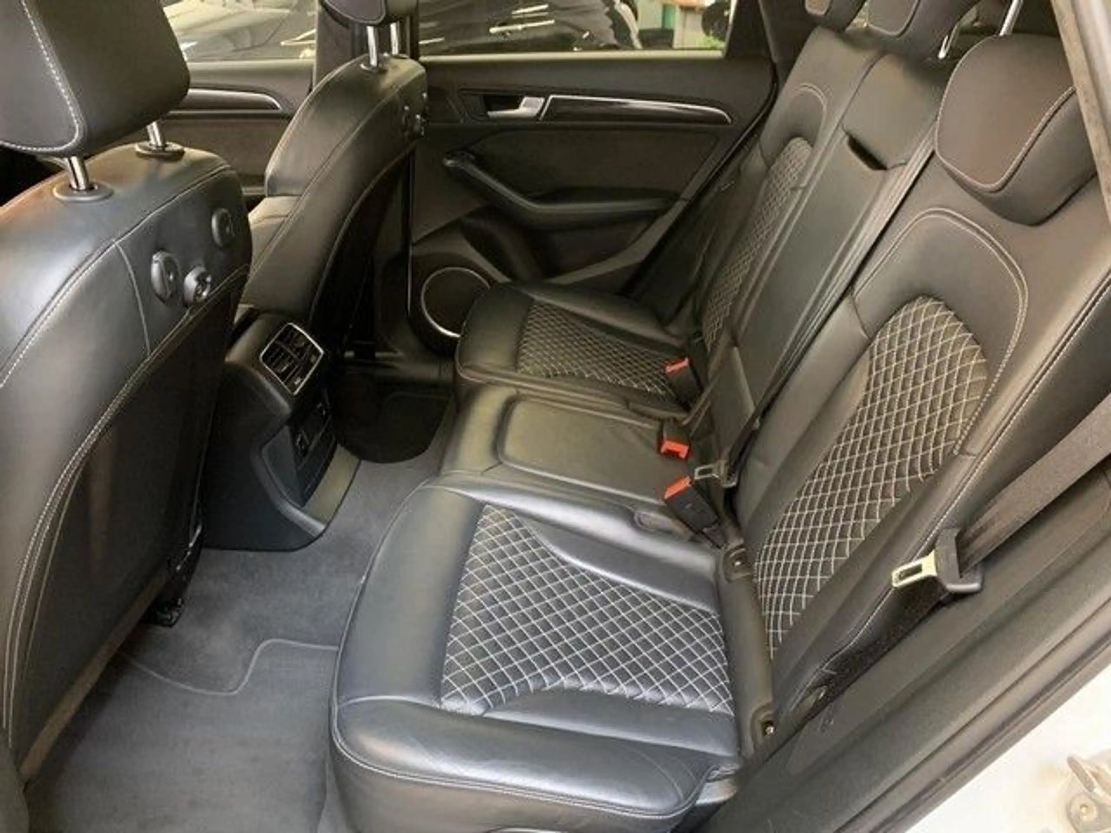 Audi SQ5 3.0 TDI plus quattro ab ca. 15.09.26 — photo 10