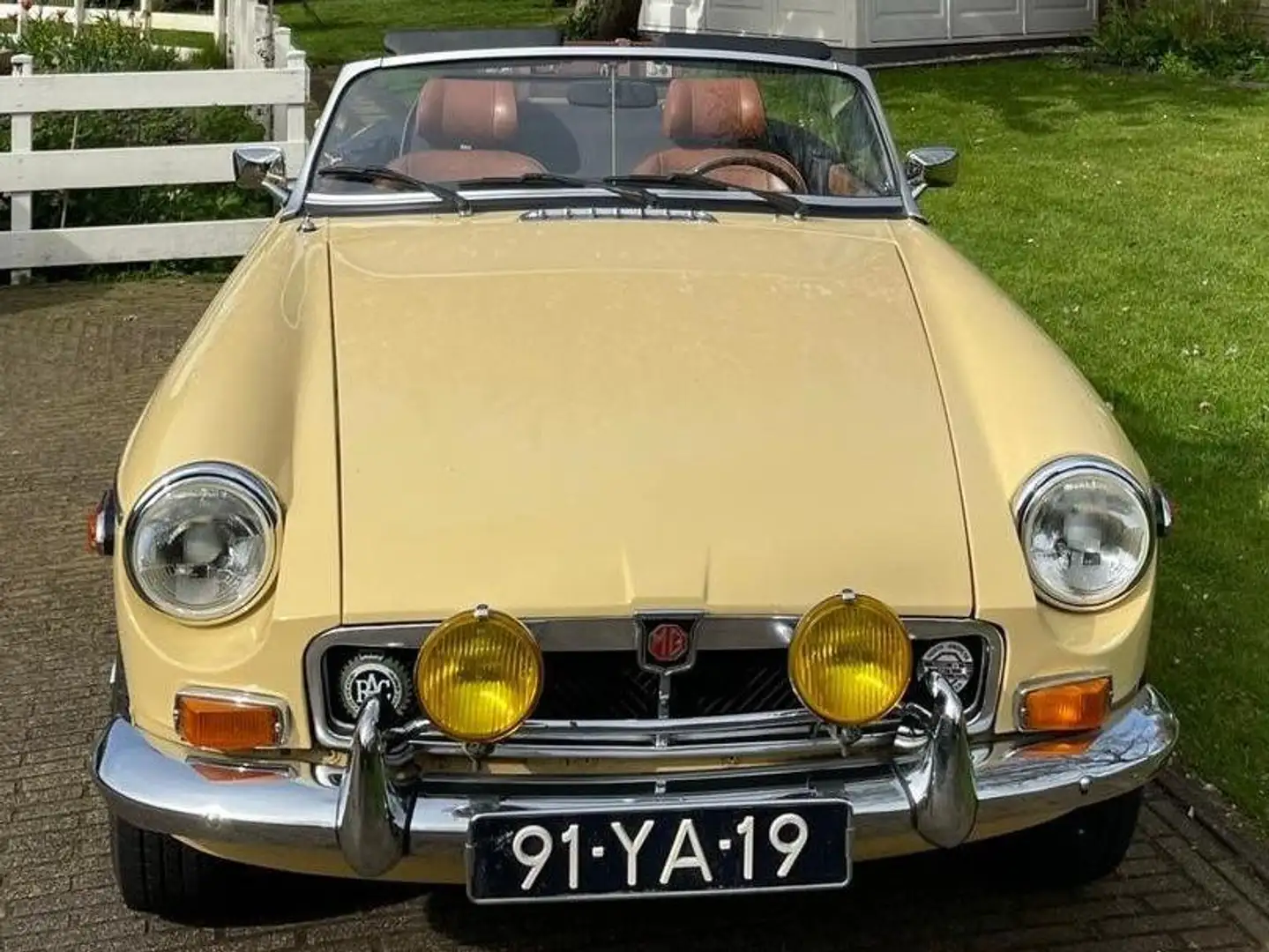 MG MGB MGB 1.8 Roadster Amarillo - 1
