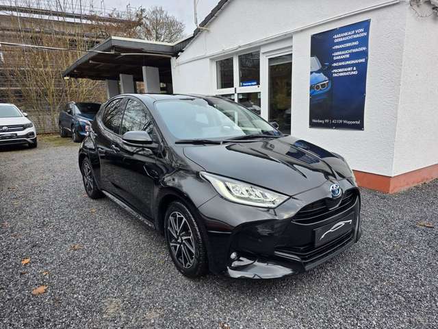 Toyota Yaris YARIS 1.5-l-VVT-i HYBRID 116 TEAM NAVI*,LED,KAM.