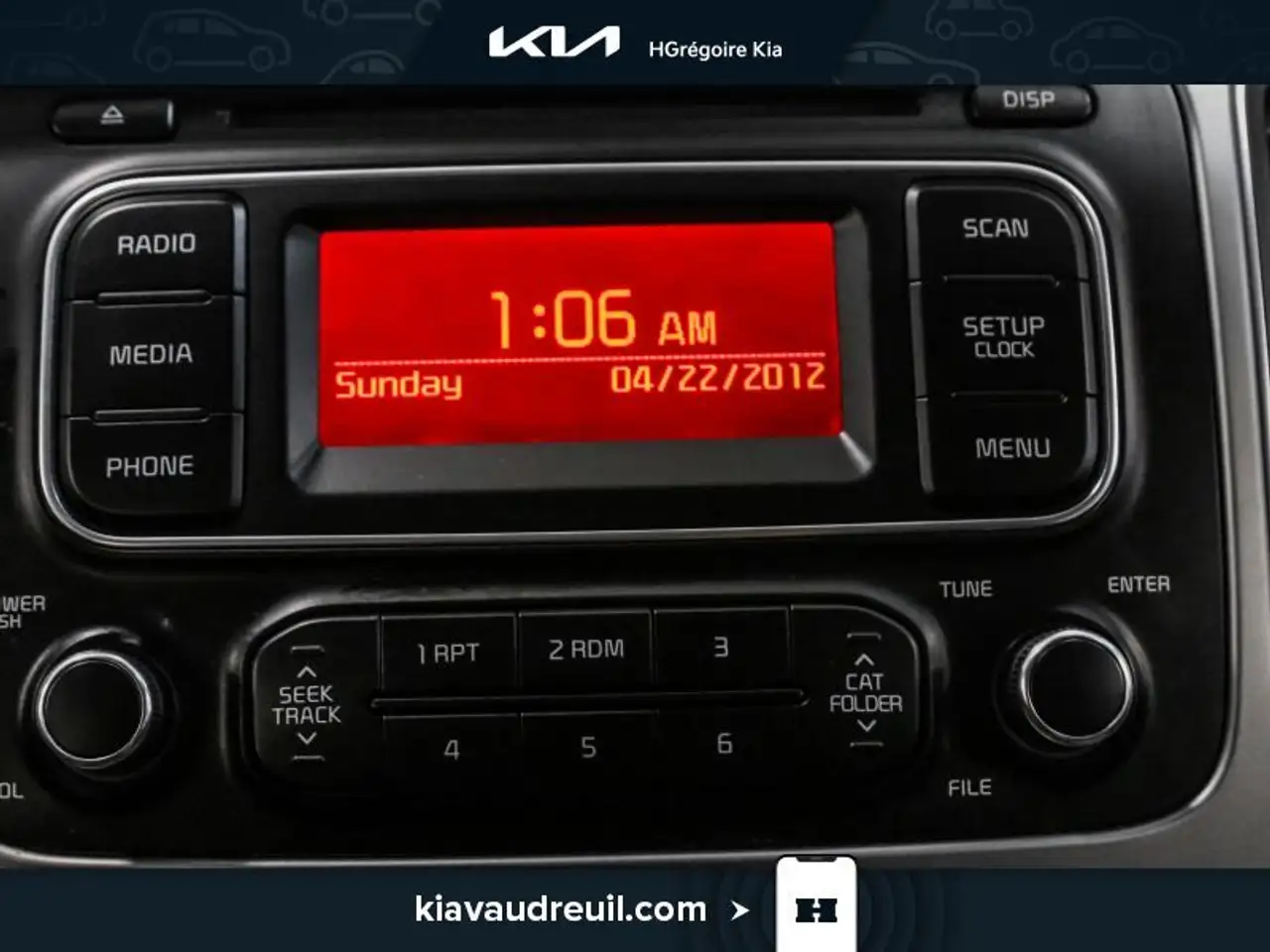 Kia Rondo снимка Kia Rondo
