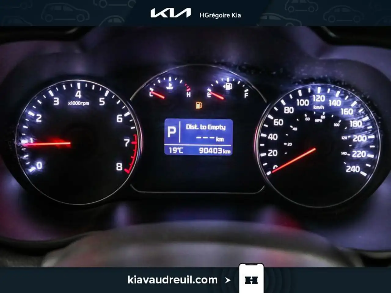 Kia Rondo снимка Kia Rondo