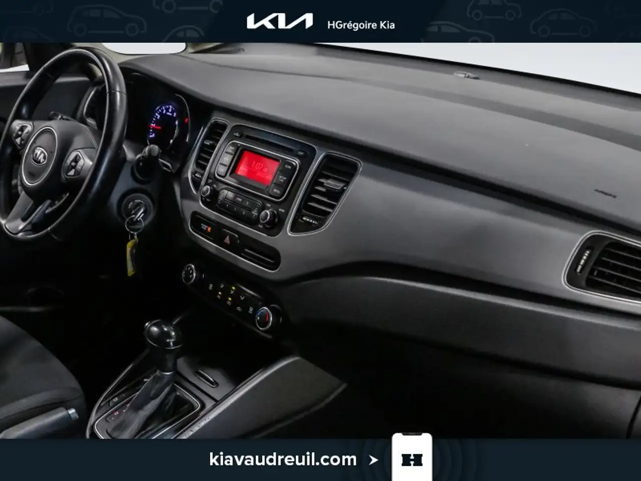 Kia Rondo снимка Kia Rondo