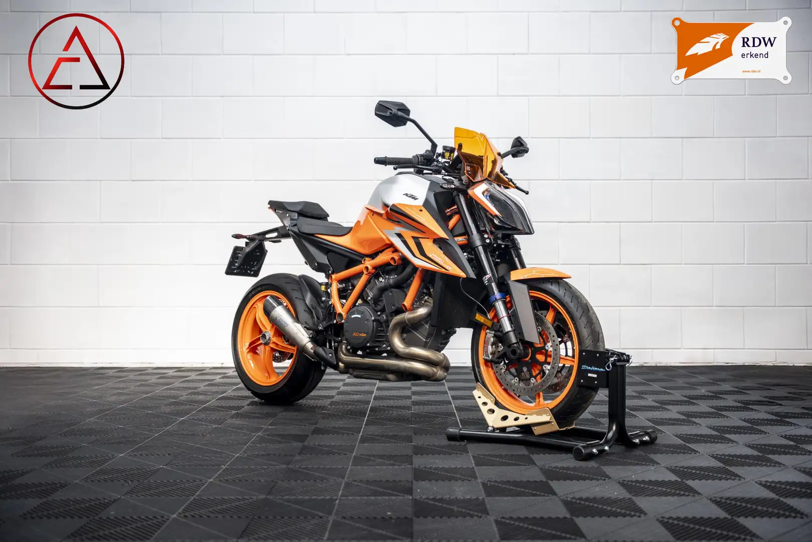 KTM 1290 Super Duke R SuperDuke ABS - 1