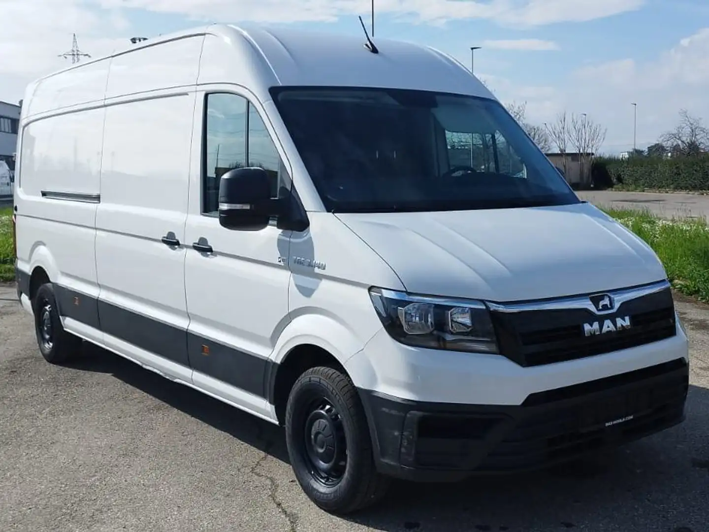 Volkswagen Crafter CRAFTER MAN TGE 3.140 L4 H 3 Bianco - 1