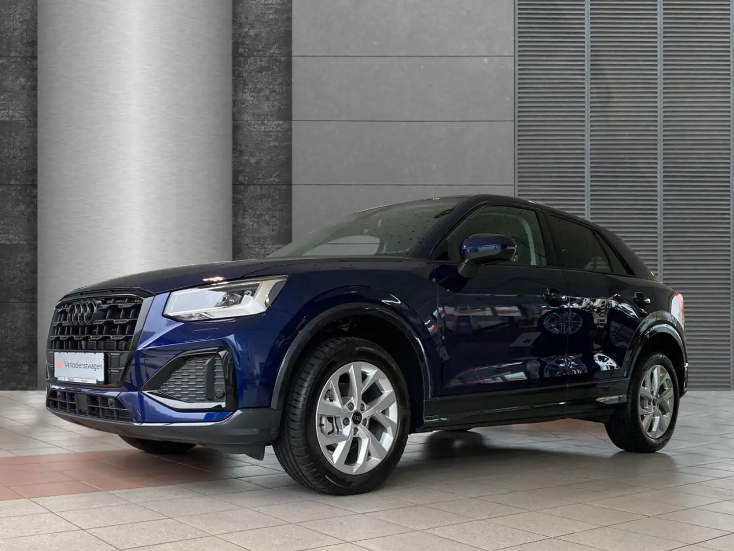 Audi Q2 advanced (NAVI.SHZ.AHK.GRA.LED.PDC.DAB) 30 TDI Blau - 2
