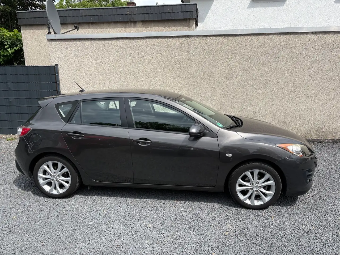 Mazda 3 Lim. High-Line-2.Hand/Klima/Sitzheizung Grau - 1