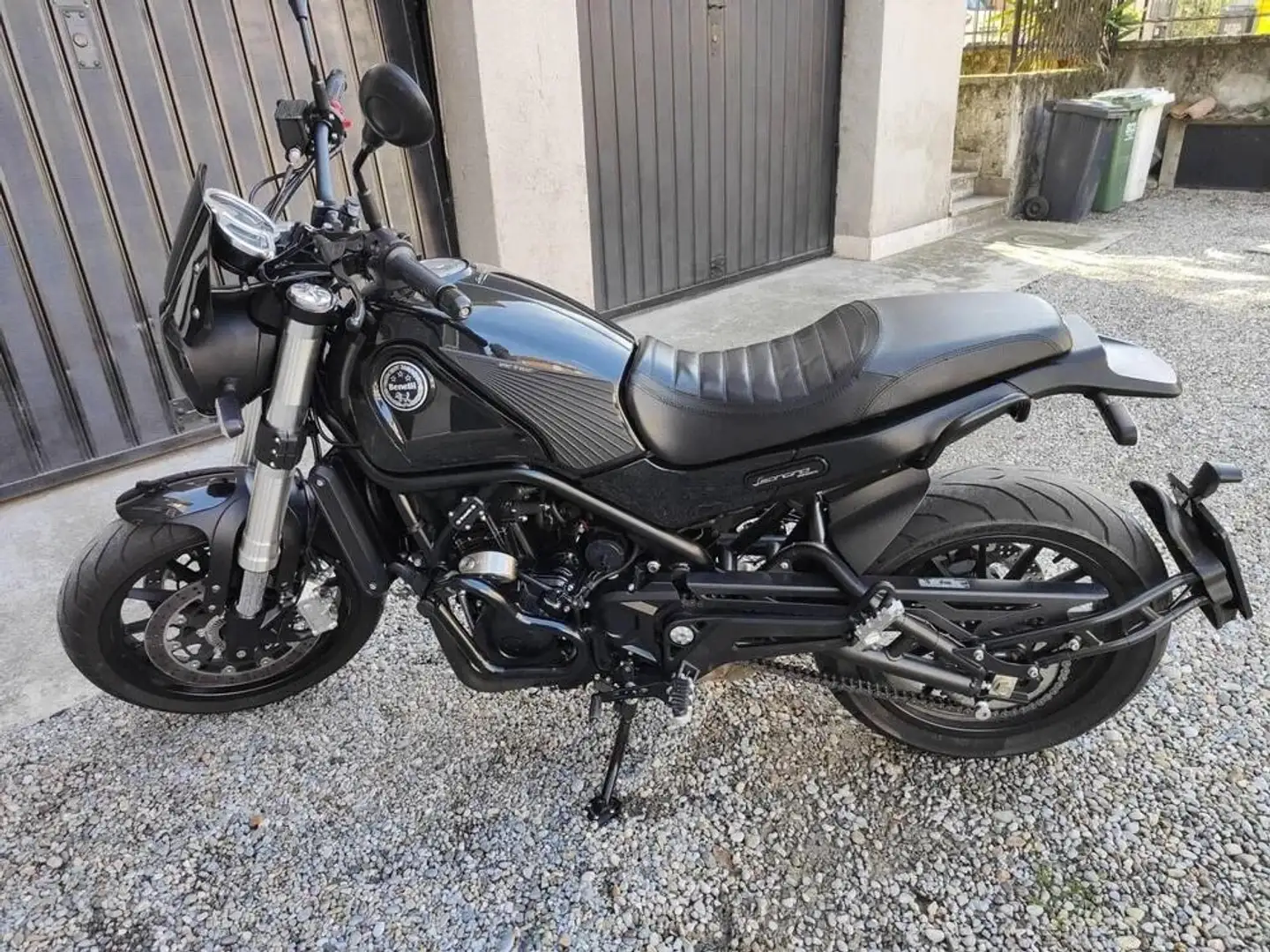 Benelli Leoncino 500 Fekete - 2