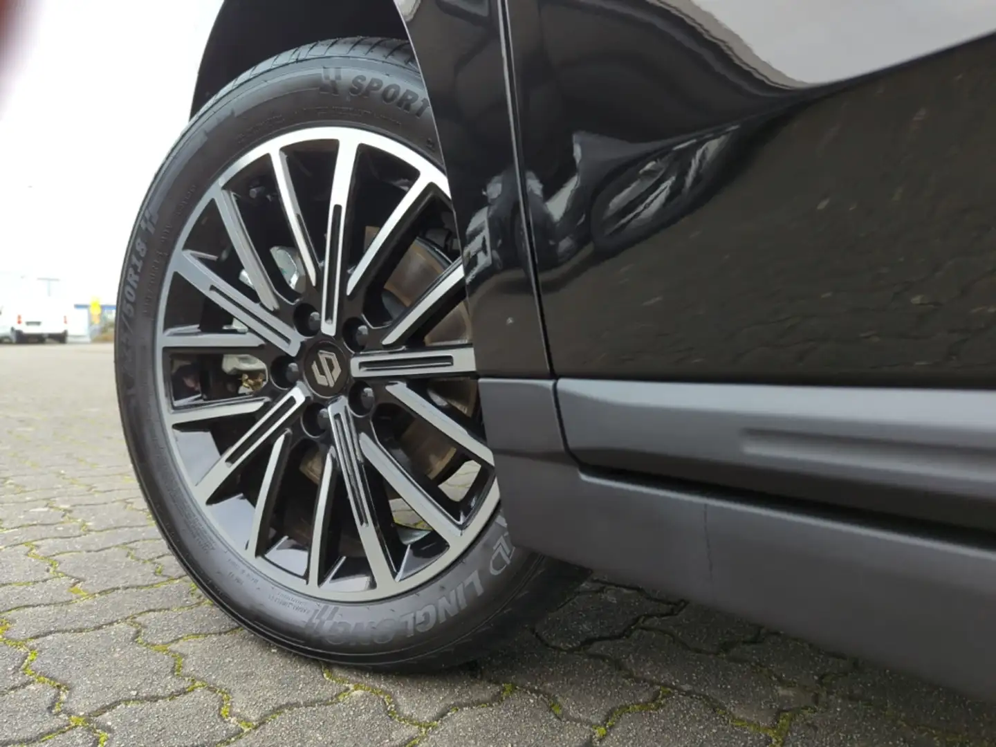 Leapmotor Інші BEV Design Pro Max +Klimasitze+Pano+Ambilight+ Чорний - 2