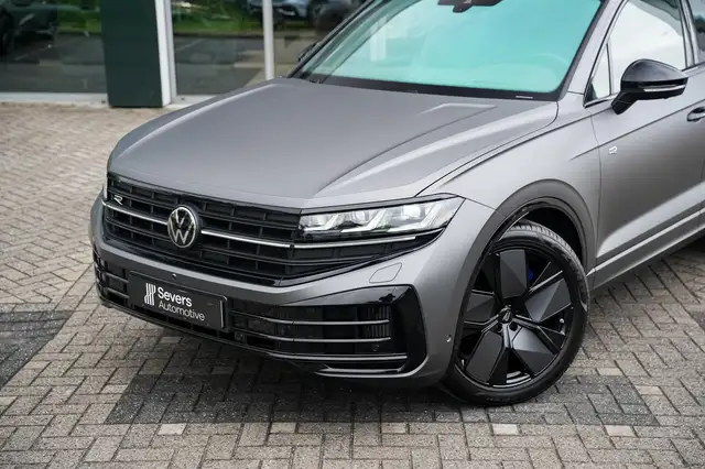 Volkswagen Touareg view 28