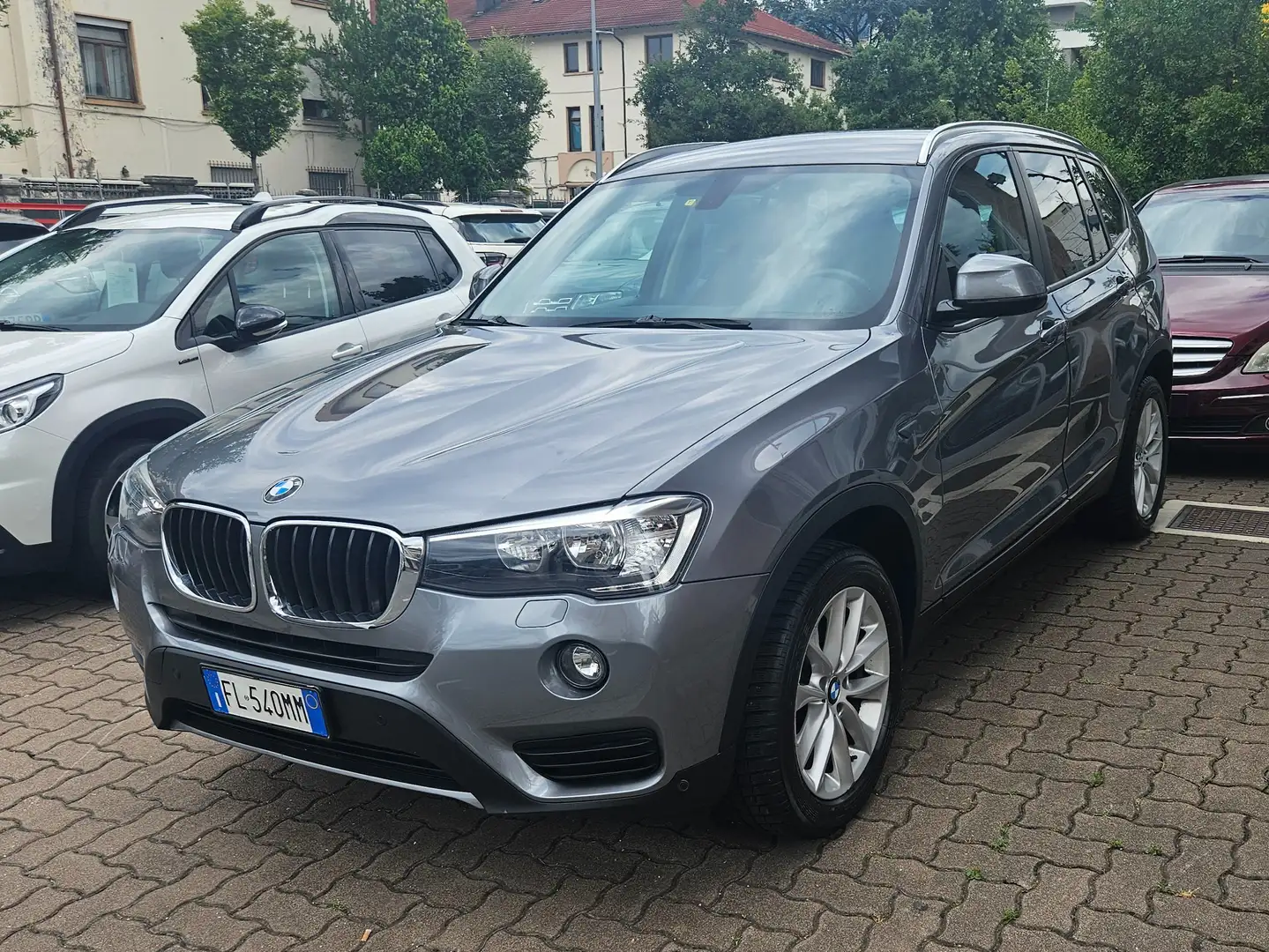 BMW X3 xdrive20d auto 190 CV NAVY-CAMERA-LED Grigio - 2
