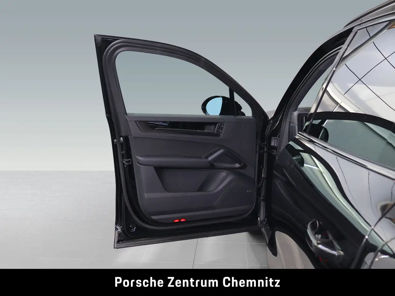 Porsche Cayenne E-Hybrid Black Edition!;Sitzbelüft.;Head-Up;InnoDr 10
